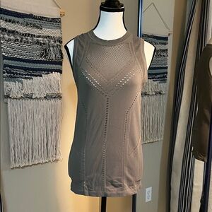 Athleta Green Sleeveless Muscle Tee